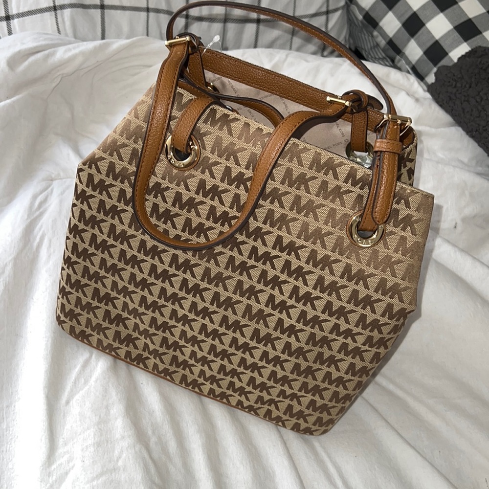 Brown Michael kors purse